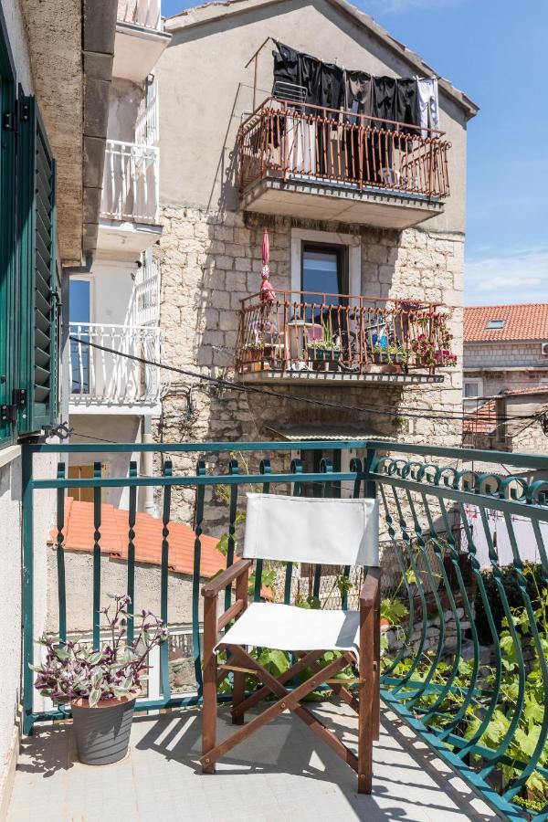 Luxury Apartment Silvana With Beautiful Garden Split Exterior photo
